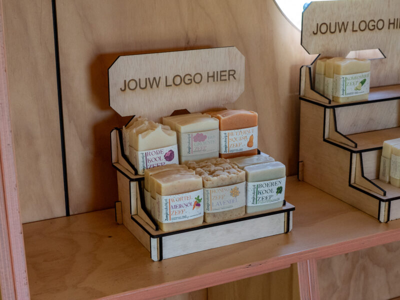 Houten Display – L, XL & XXL | Met of zonder logo